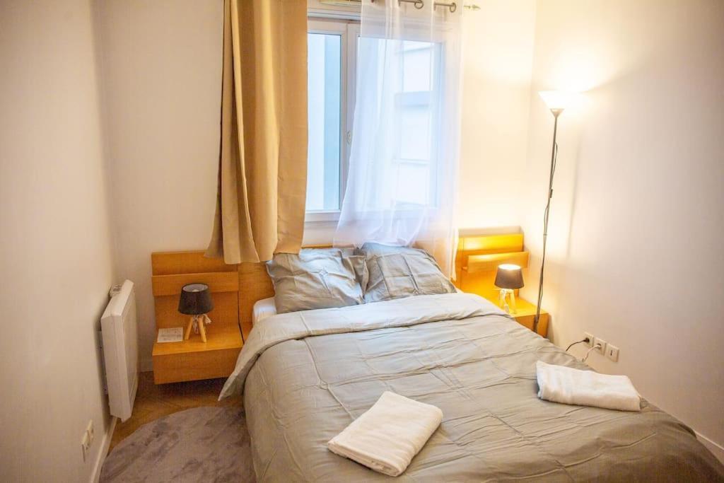Grand 2 Pieces Balcon Parking Porte Paris Aubervilliers Buitenkant foto